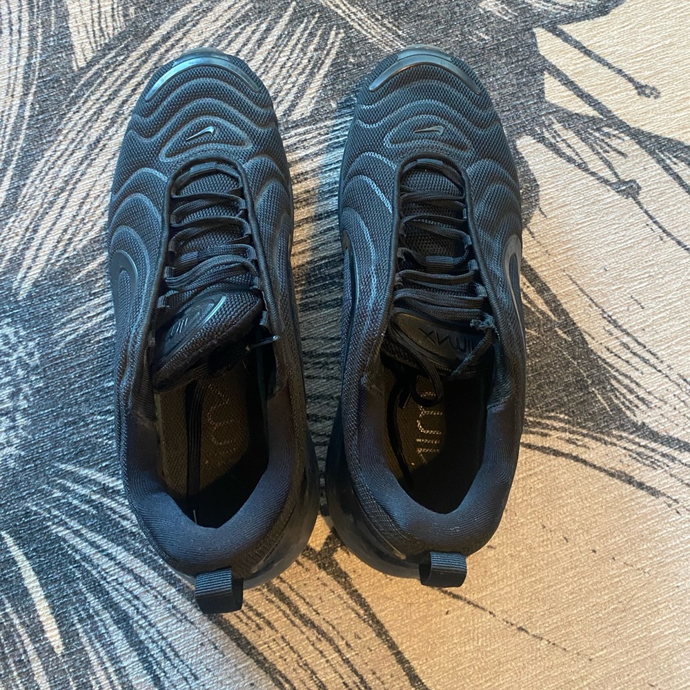 Men’s size 9.5 black air max